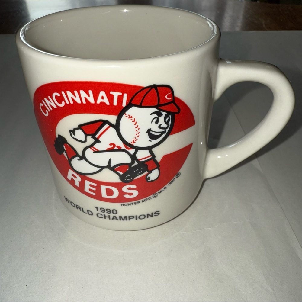 White and Red Ceramic Coffee Mug for Coffee & Tea Lovers